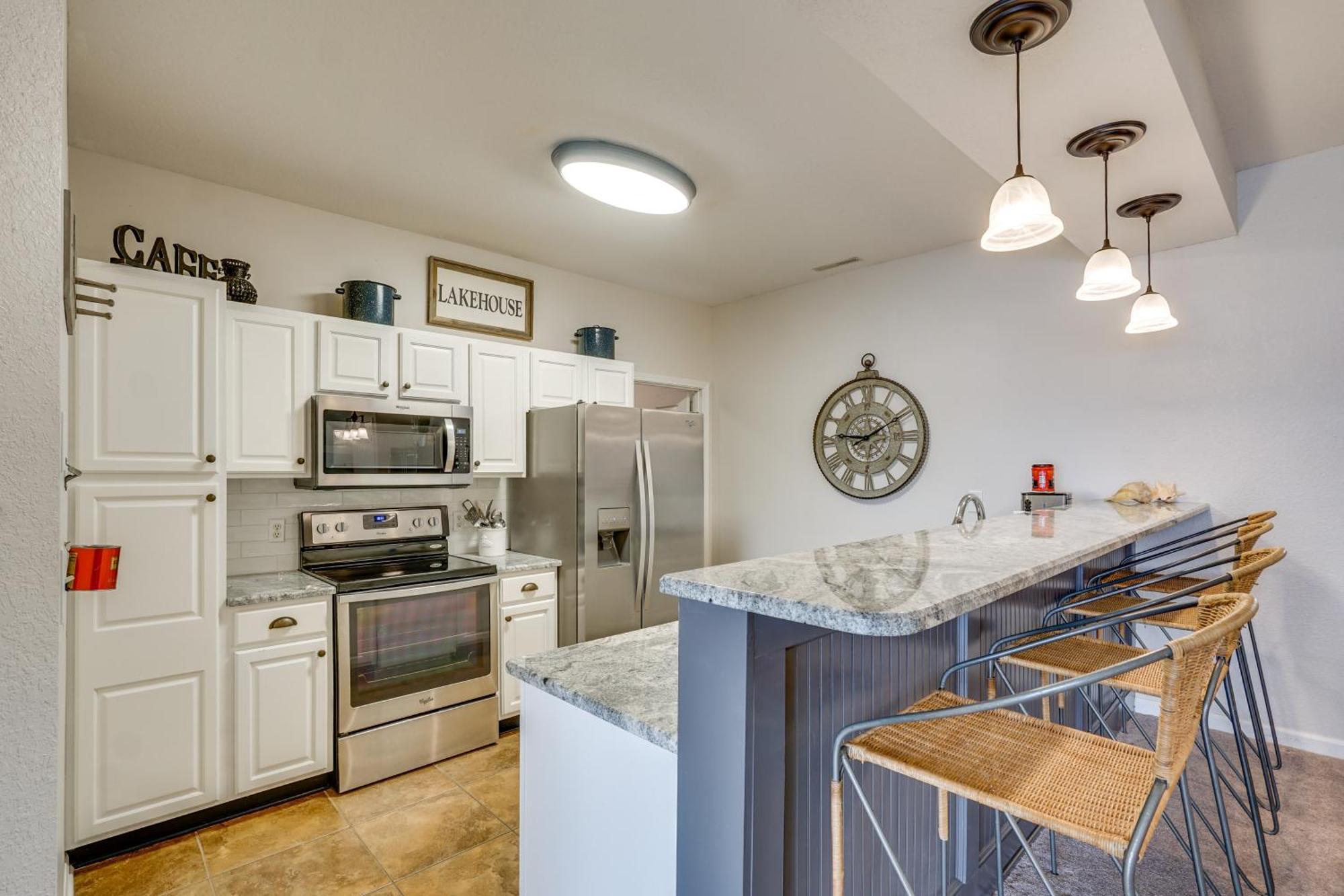 Townhouse With Shared Dock On Lake Of The Ozarks! Extérieur photo