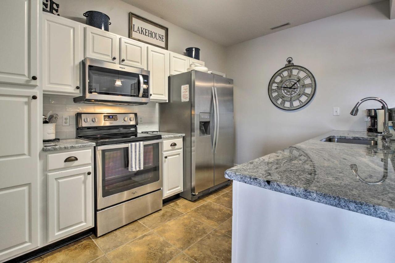 Townhouse With Shared Dock On Lake Of The Ozarks! Extérieur photo